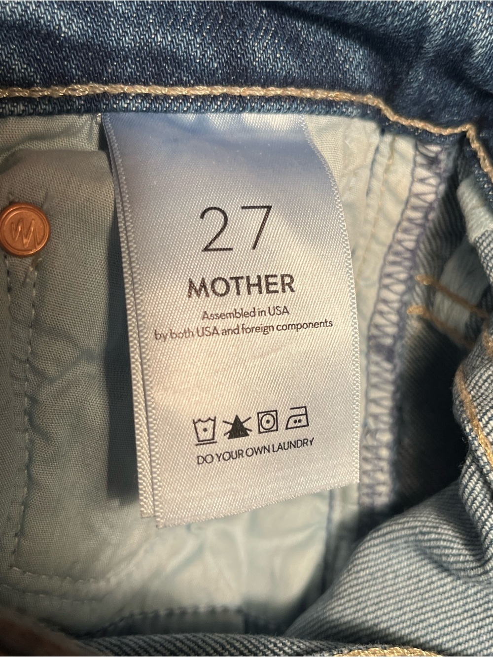 MOTHER JEANS ( THE SWISHER SNEAK) size womenโs 27 ๐๐ - Picture 4 of 7